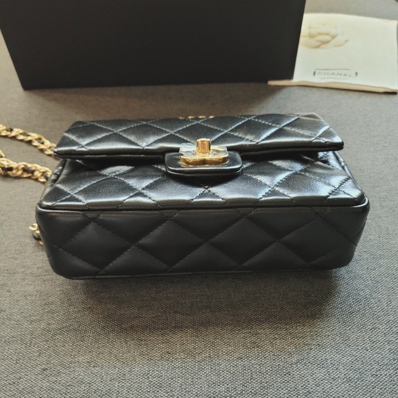 New 23S Métiers d'art Chanel Top handle Golden Links 2way Mini Rectangular - Picture 9 of 12